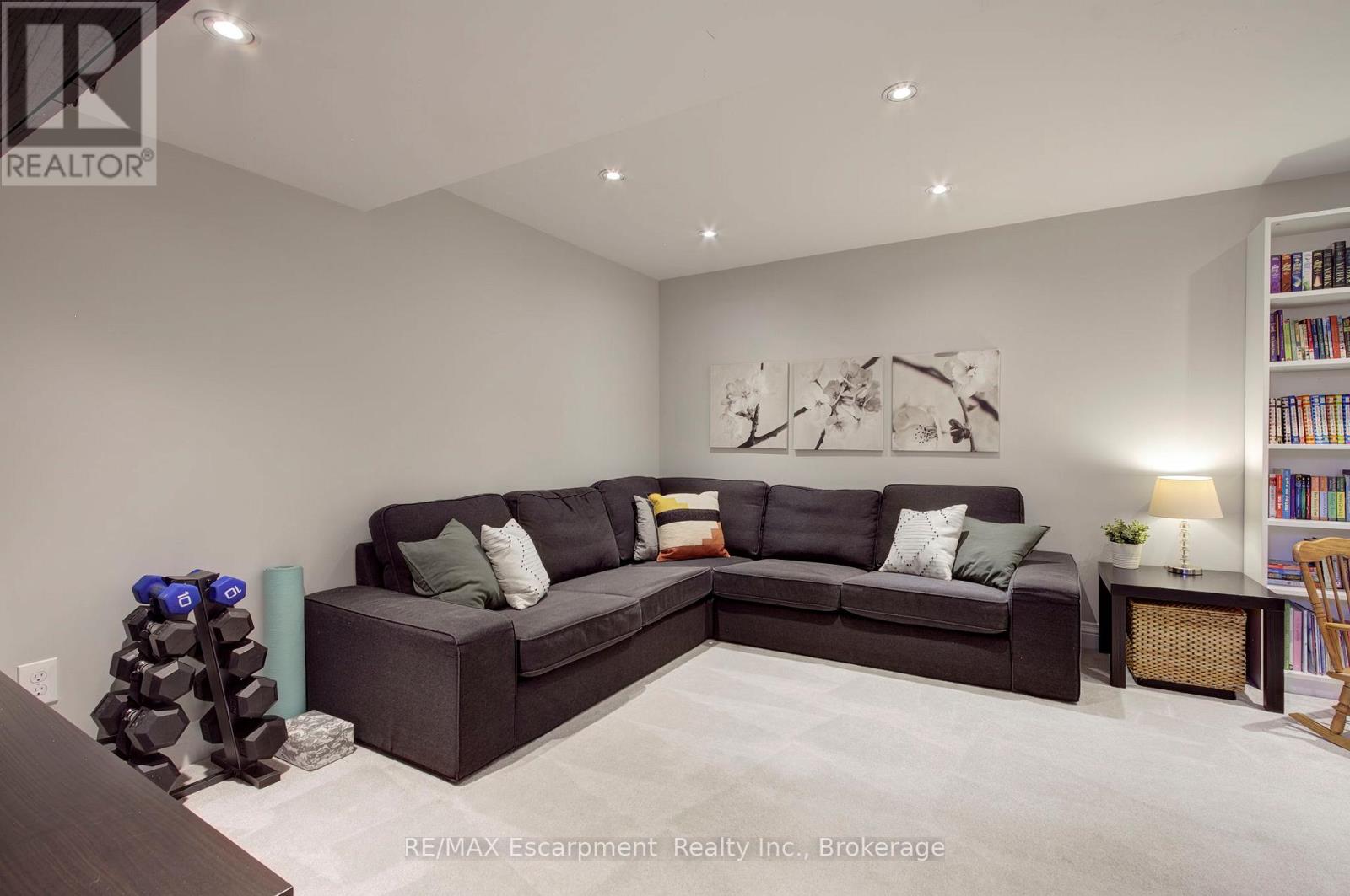 4868 CAPRI CRESCENT, Burlington (Alton), Ontario, L7M0H8 — Photo 36