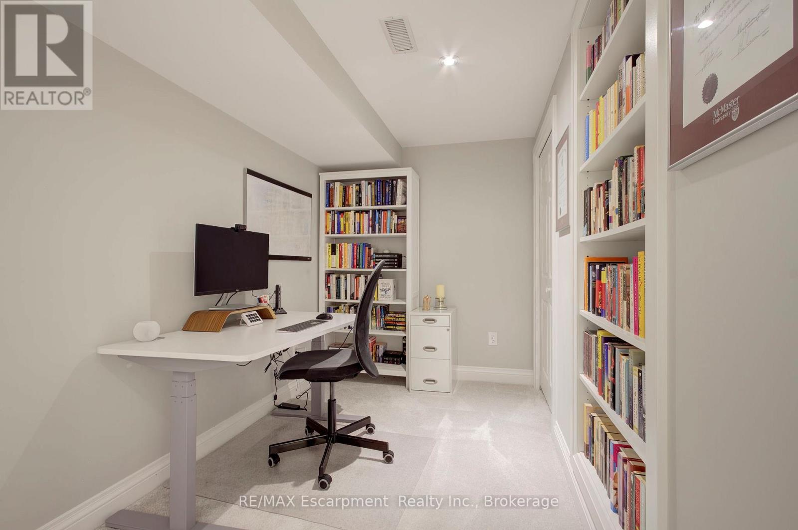 4868 CAPRI CRESCENT, Burlington (Alton), Ontario, L7M0H8 — Photo 39