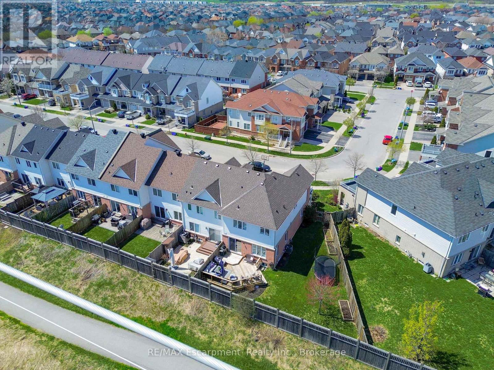 4868 CAPRI CRESCENT, Burlington (Alton), Ontario, L7M0H8 — Photo 48