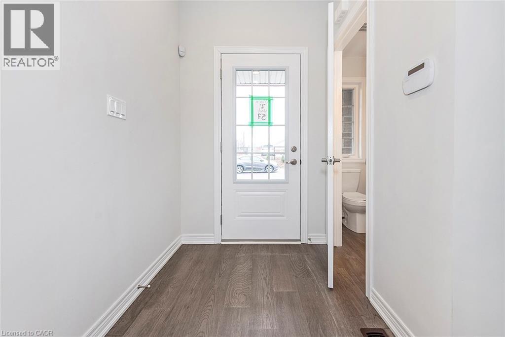 24 LINDEN PARK Lane, Hamilton, Ontario, L9A1Y1 — Photo 7