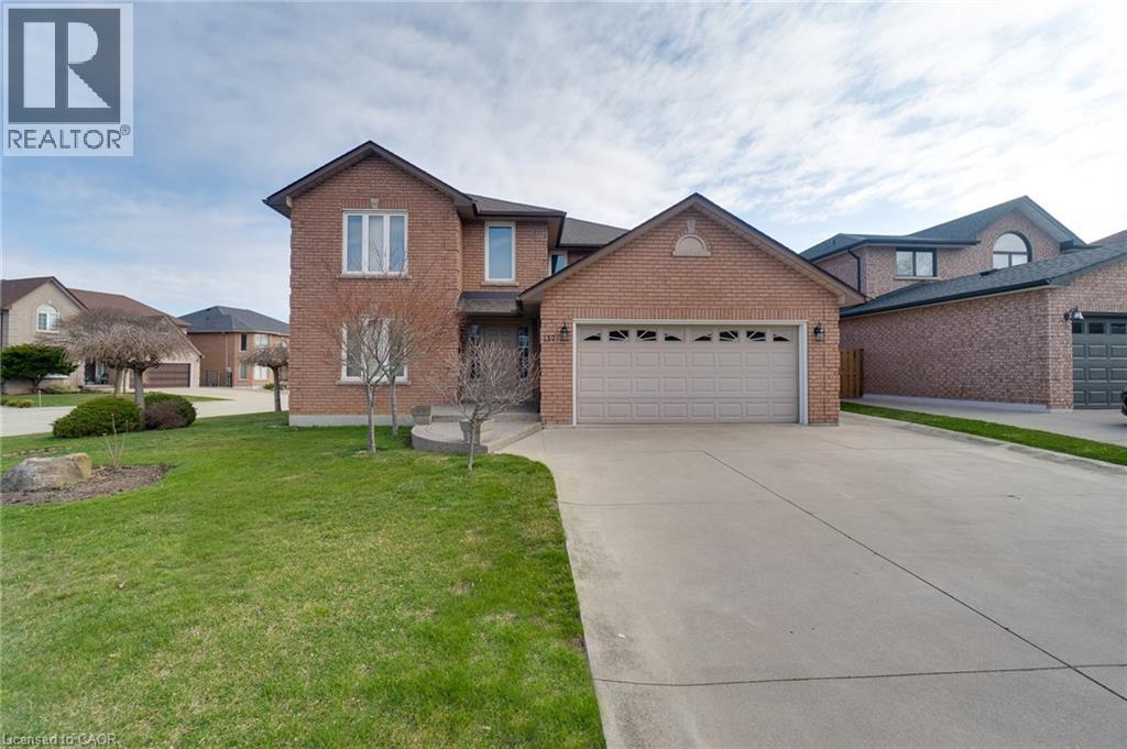 137 NATIONAL Drive, Hamilton, Ontario, L6M0H1 — Photo 3