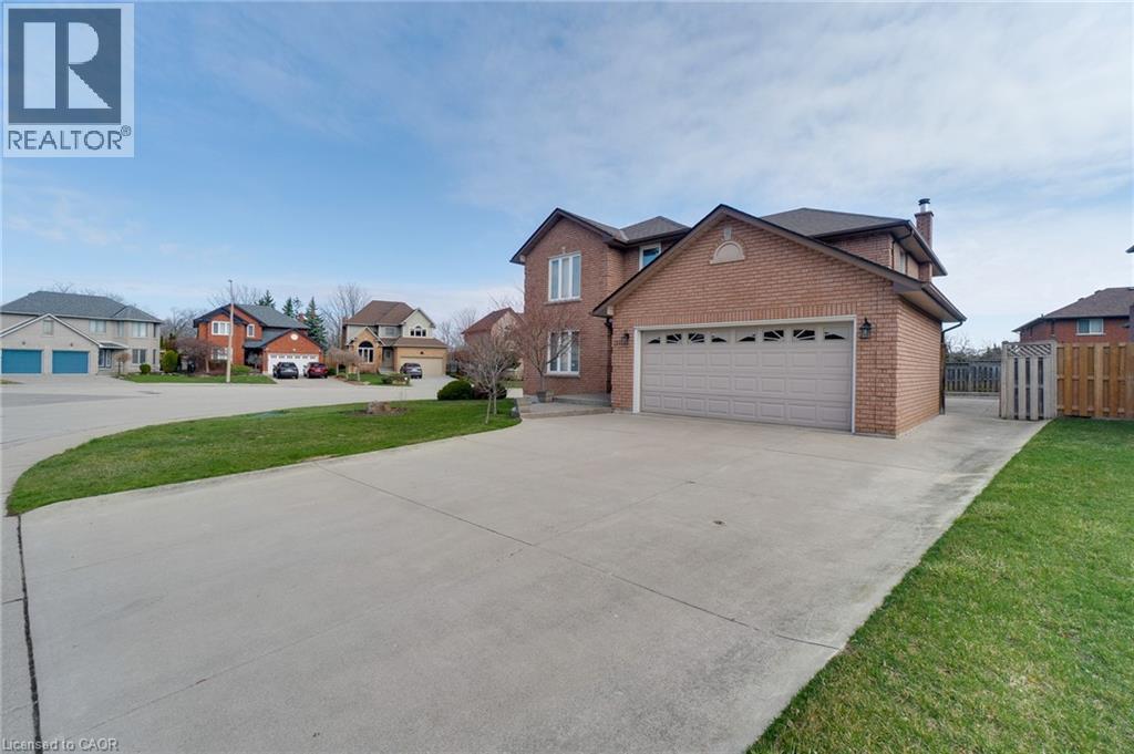 137 NATIONAL Drive, Hamilton, Ontario, L6M0H1 — Photo 4