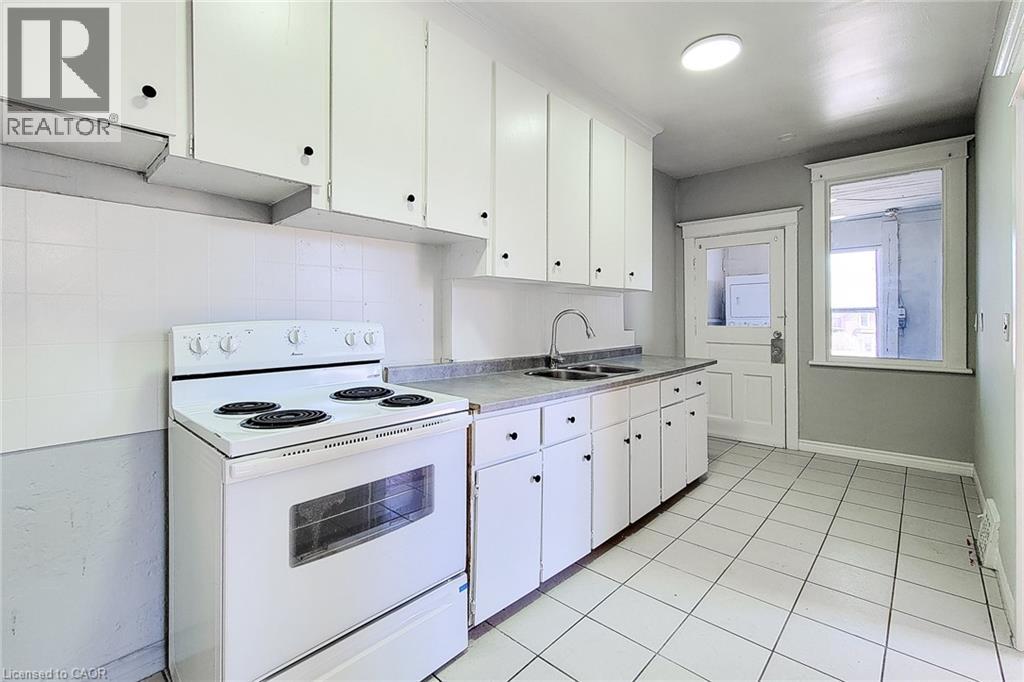 254 EMERALD Street N Unit# UPPER, Hamilton, Ontario, L8L5K8 — Photo 8