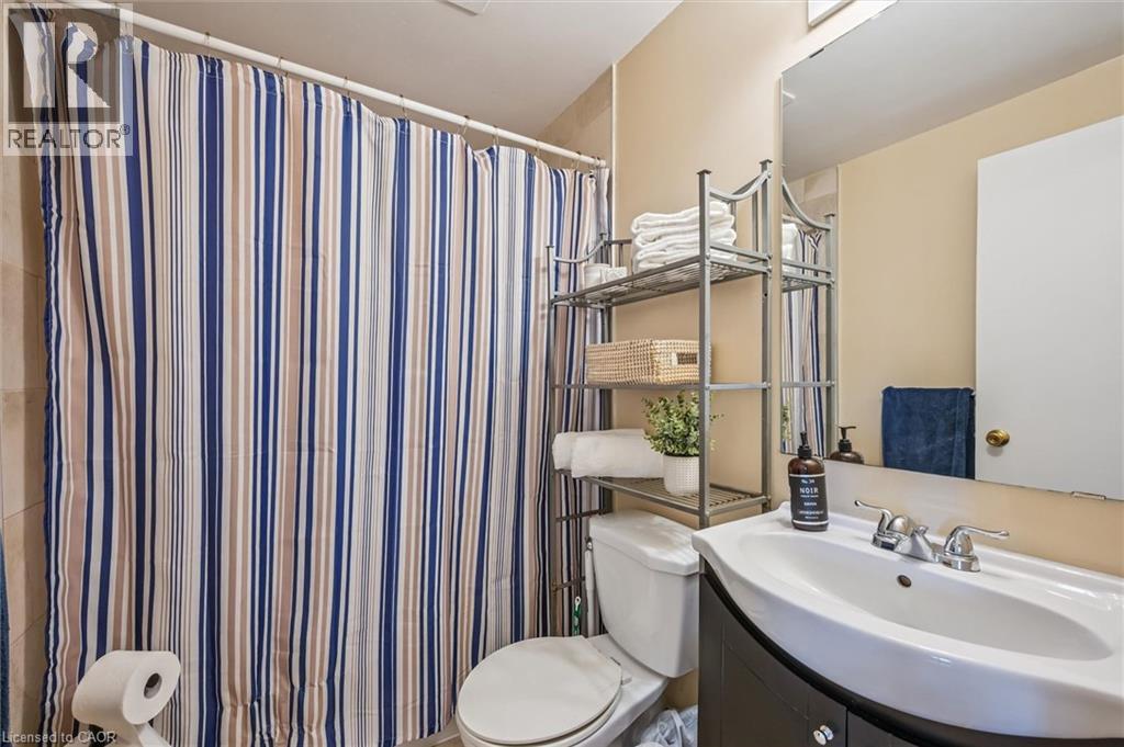 165 GREEN VALLEY Drive Unit# 14, Kitchener, Ontario, N2P1K3 — Photo 16