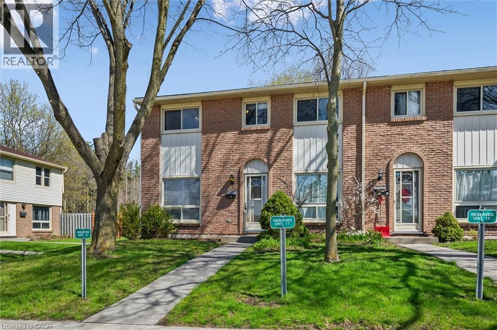 165 GREEN VALLEY Drive Unit# 14, Kitchener, Ontario, N2P1K3 — Photo 2