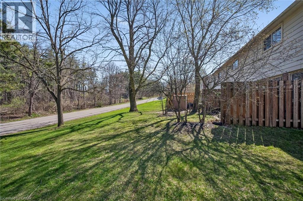 165 GREEN VALLEY Drive Unit# 14, Kitchener, Ontario, N2P1K3 — Photo 21