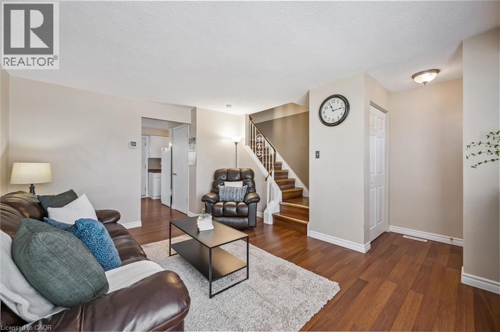 165 GREEN VALLEY Drive Unit# 14, Kitchener, Ontario, N2P1K3 — Photo 8