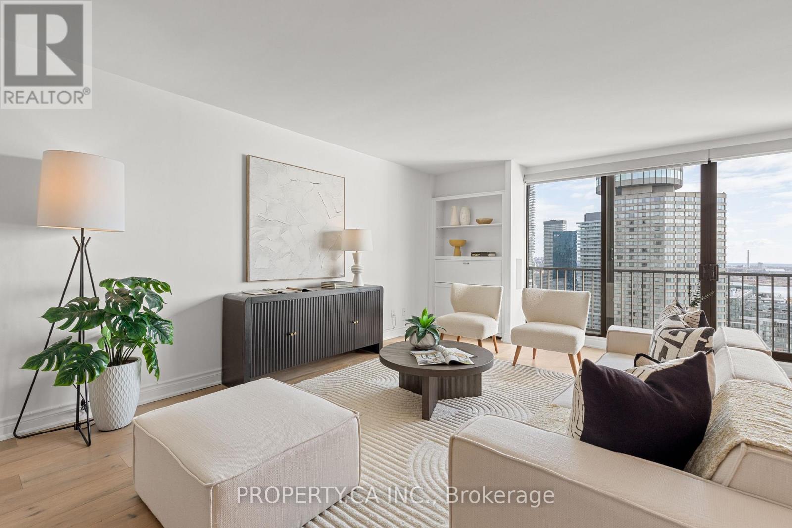 2804 - 33 HARBOUR SQUARE, Toronto (Waterfront Communities), Ontario, M5J2G2 — Photo 3