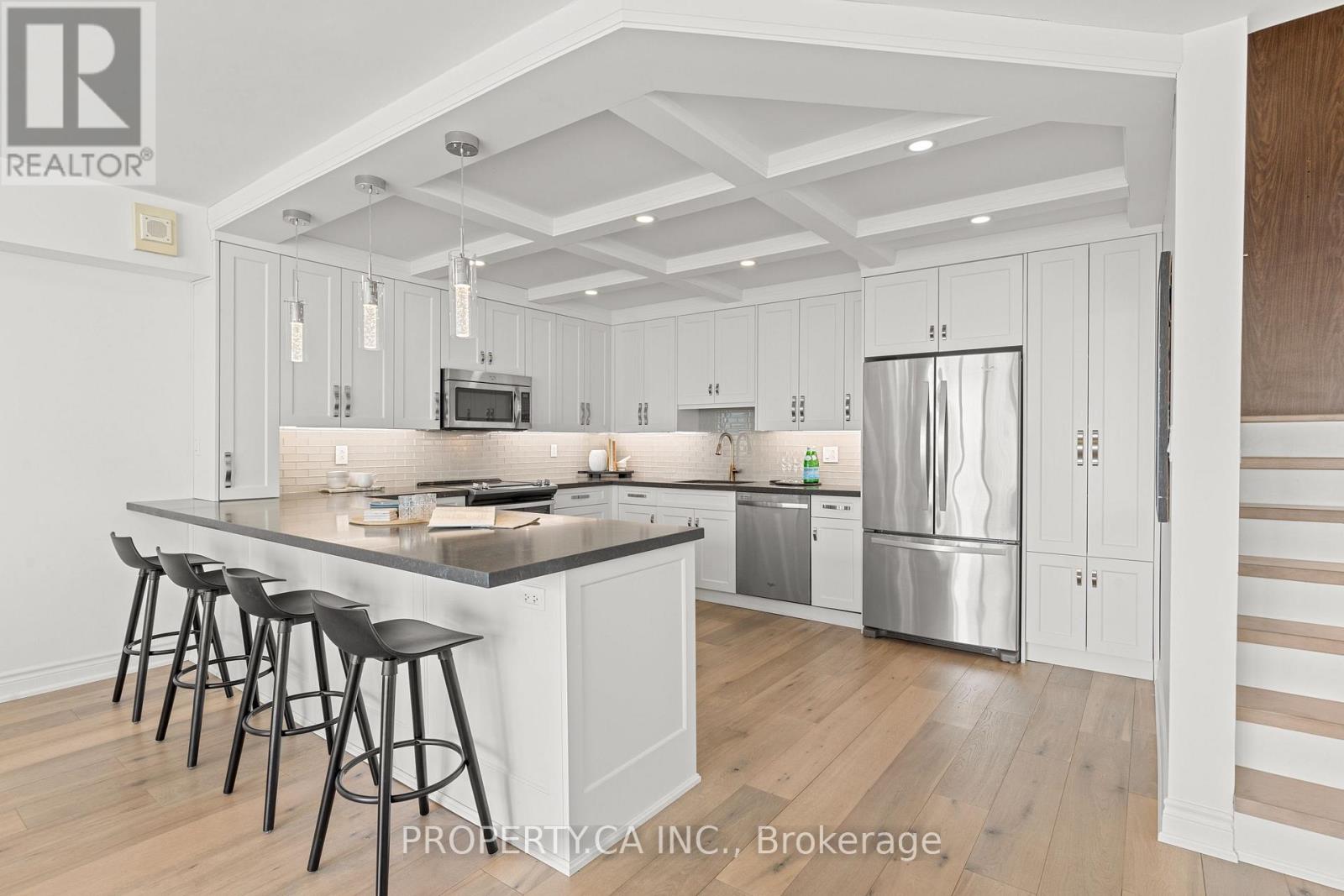 2804 - 33 HARBOUR SQUARE, Toronto (Waterfront Communities), Ontario, M5J2G2 — Photo 6