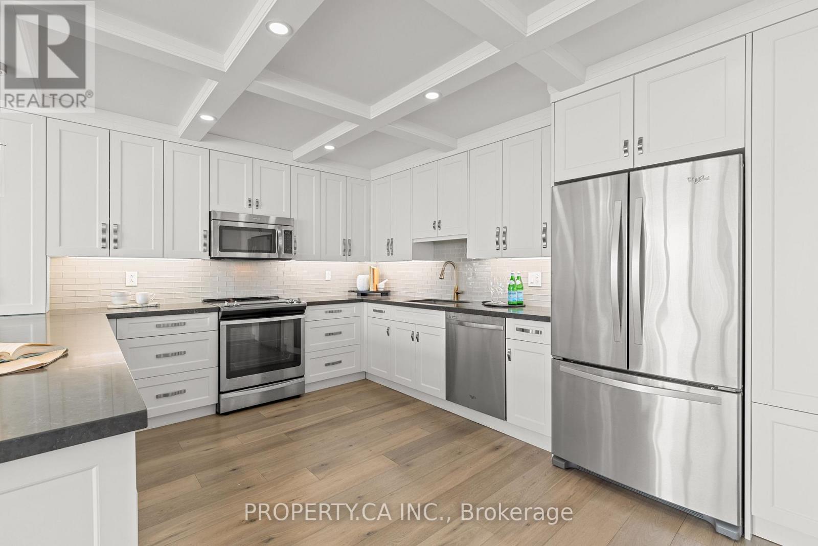 2804 - 33 HARBOUR SQUARE, Toronto (Waterfront Communities), Ontario, M5J2G2 — Photo 7