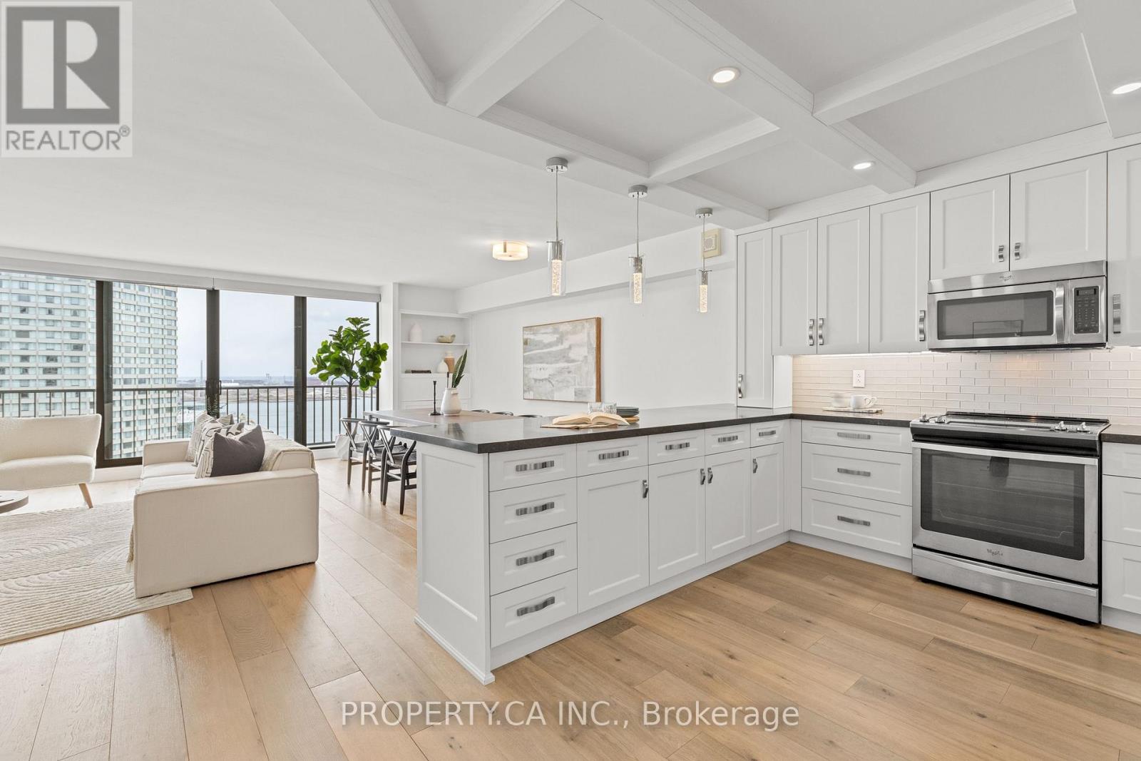 2804 - 33 HARBOUR SQUARE, Toronto (Waterfront Communities), Ontario, M5J2G2 — Photo 9