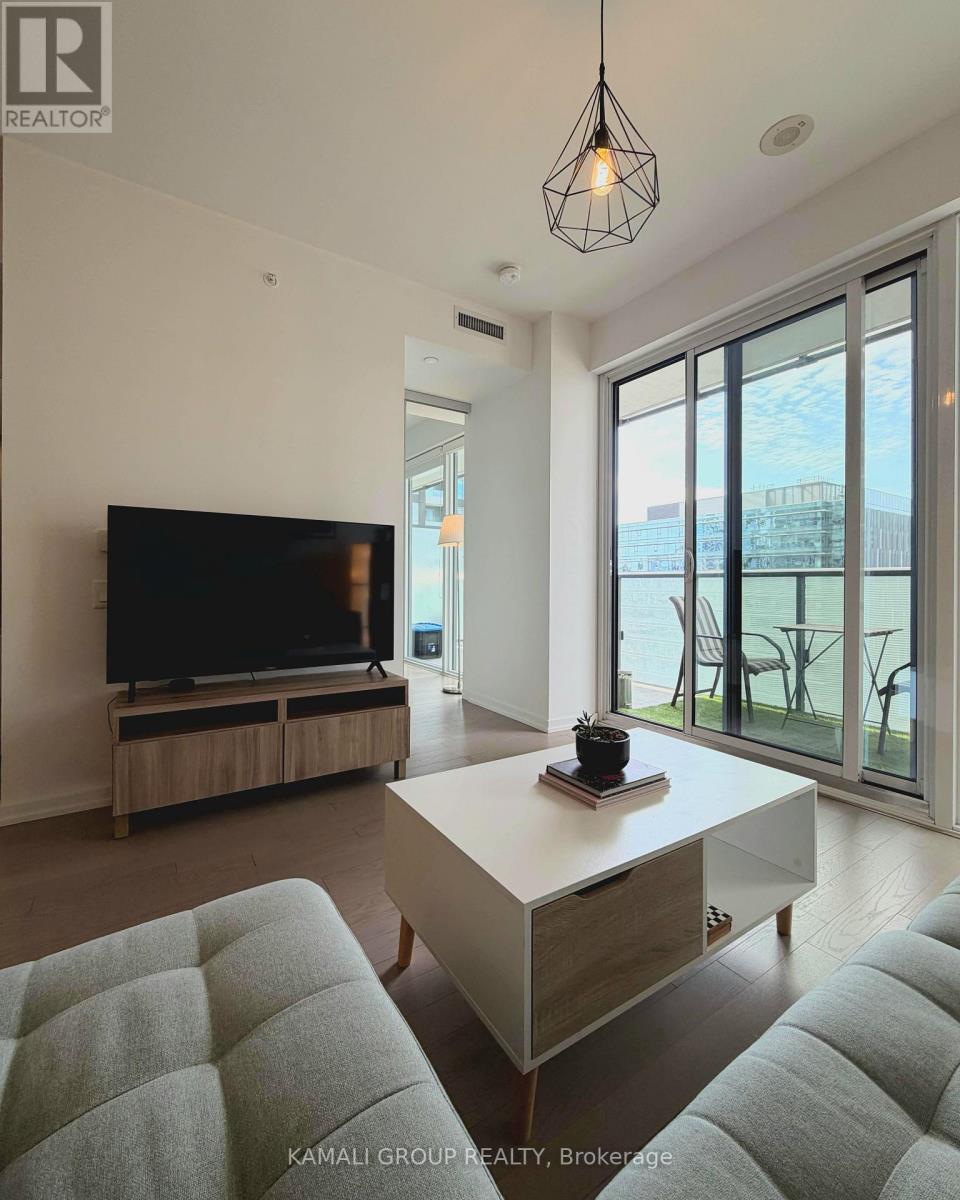 1712 - 101 PETER STREET, Toronto (Waterfront Communities), Ontario, M5V0G6 — Photo 2