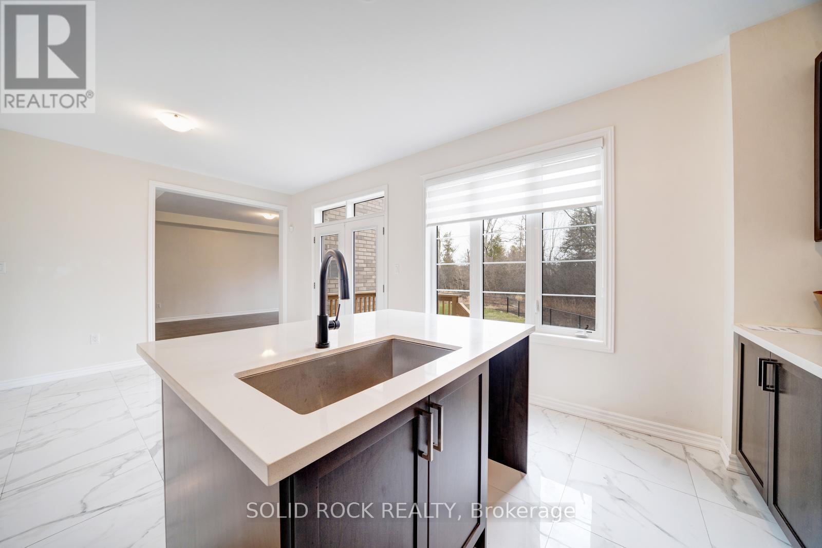 47 FRUITFUL CRESCENT, Whitby, Ontario, L1P0N3 — Photo 13