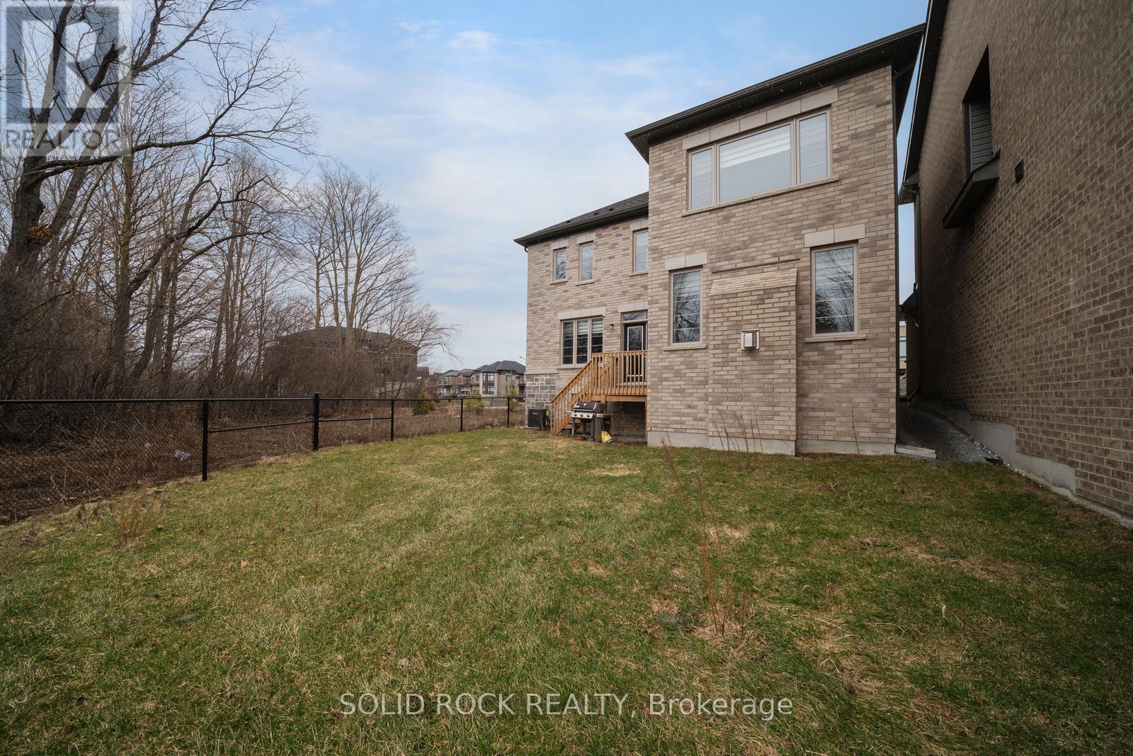 47 FRUITFUL CRESCENT, Whitby, Ontario, L1P0N3 — Photo 33