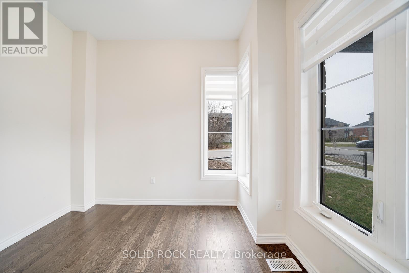 47 FRUITFUL CRESCENT, Whitby, Ontario, L1P0N3 — Photo 5