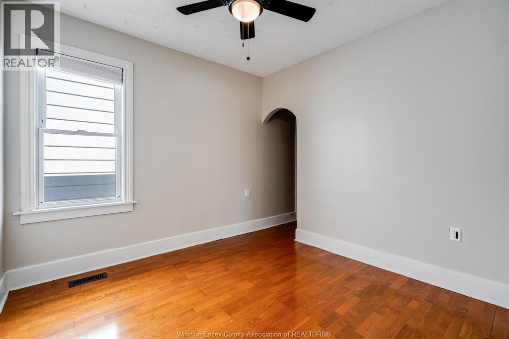 1062 Lena AVENUE, Windsor, Ontario, N9C3K4 — Photo 12