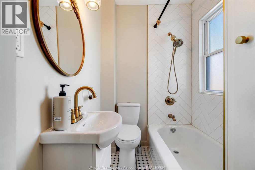 1062 Lena AVENUE, Windsor, Ontario, N9C3K4 — Photo 14
