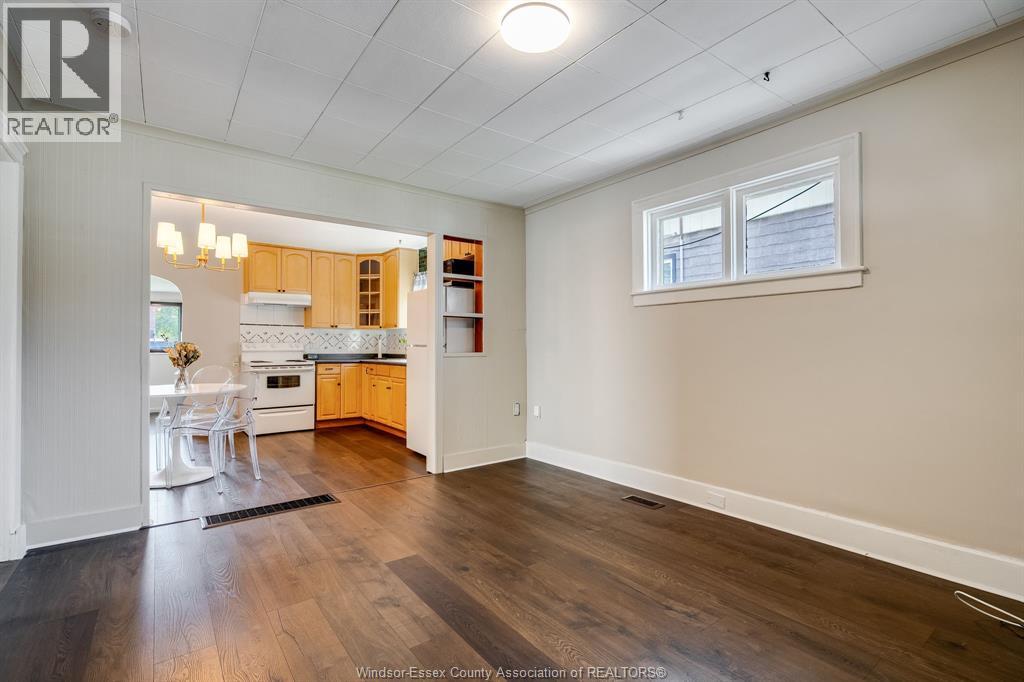 1062 Lena AVENUE, Windsor, Ontario, N9C3K4 — Photo 2