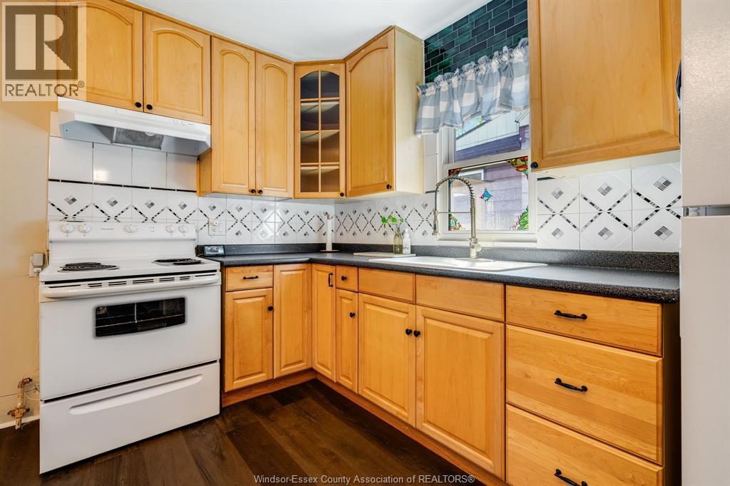 1062 Lena AVENUE, Windsor, Ontario, N9C3K4 — Photo 6