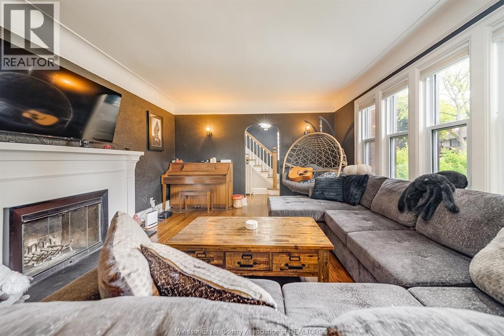 952 VICTORIA AVENUE, Windsor, Ontario, N9A4N4 — Photo 10