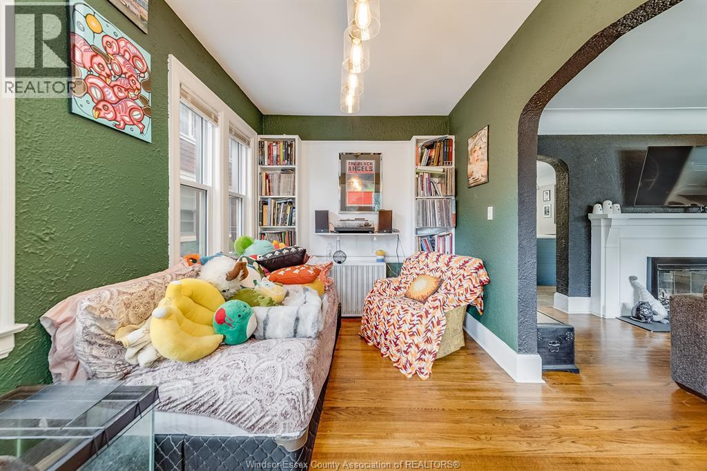 952 VICTORIA AVENUE, Windsor, Ontario, N9A4N4 — Photo 11