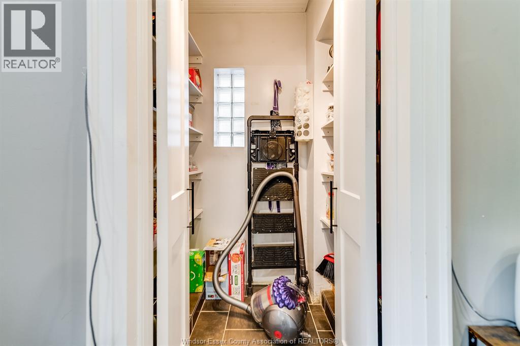 952 VICTORIA AVENUE, Windsor, Ontario, N9A4N4 — Photo 22