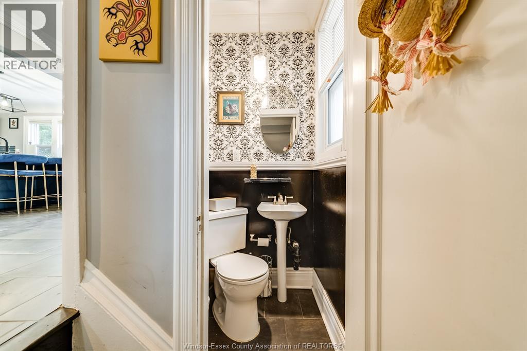 952 VICTORIA AVENUE, Windsor, Ontario, N9A4N4 — Photo 23