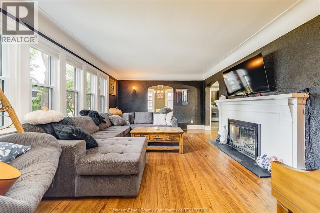 952 VICTORIA AVENUE, Windsor, Ontario, N9A4N4 — Photo 7