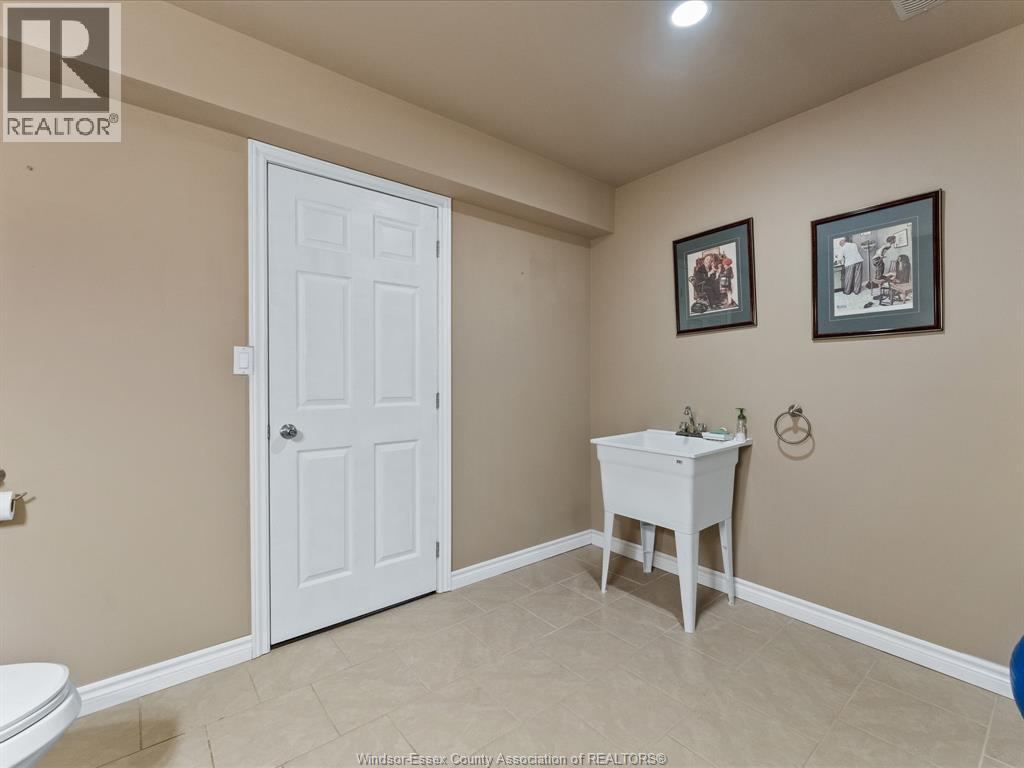 11900 BOULDER, Windsor, Ontario, N8P1Z7 — Photo 31