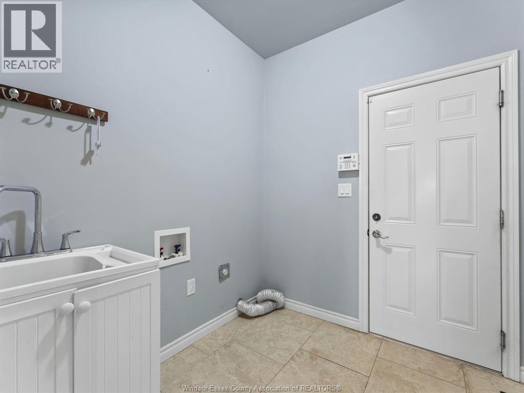 11900 BOULDER, Windsor, Ontario, N8P1Z7 — Photo 35