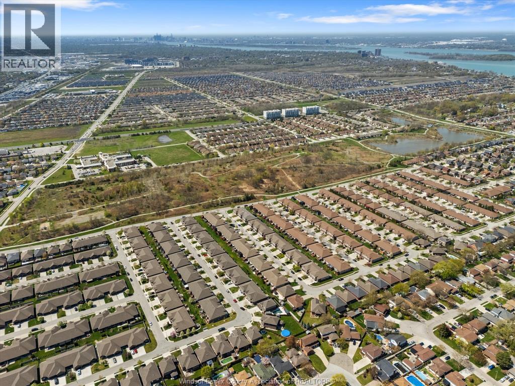 11900 BOULDER, Windsor, Ontario, N8P1Z7 — Photo 44