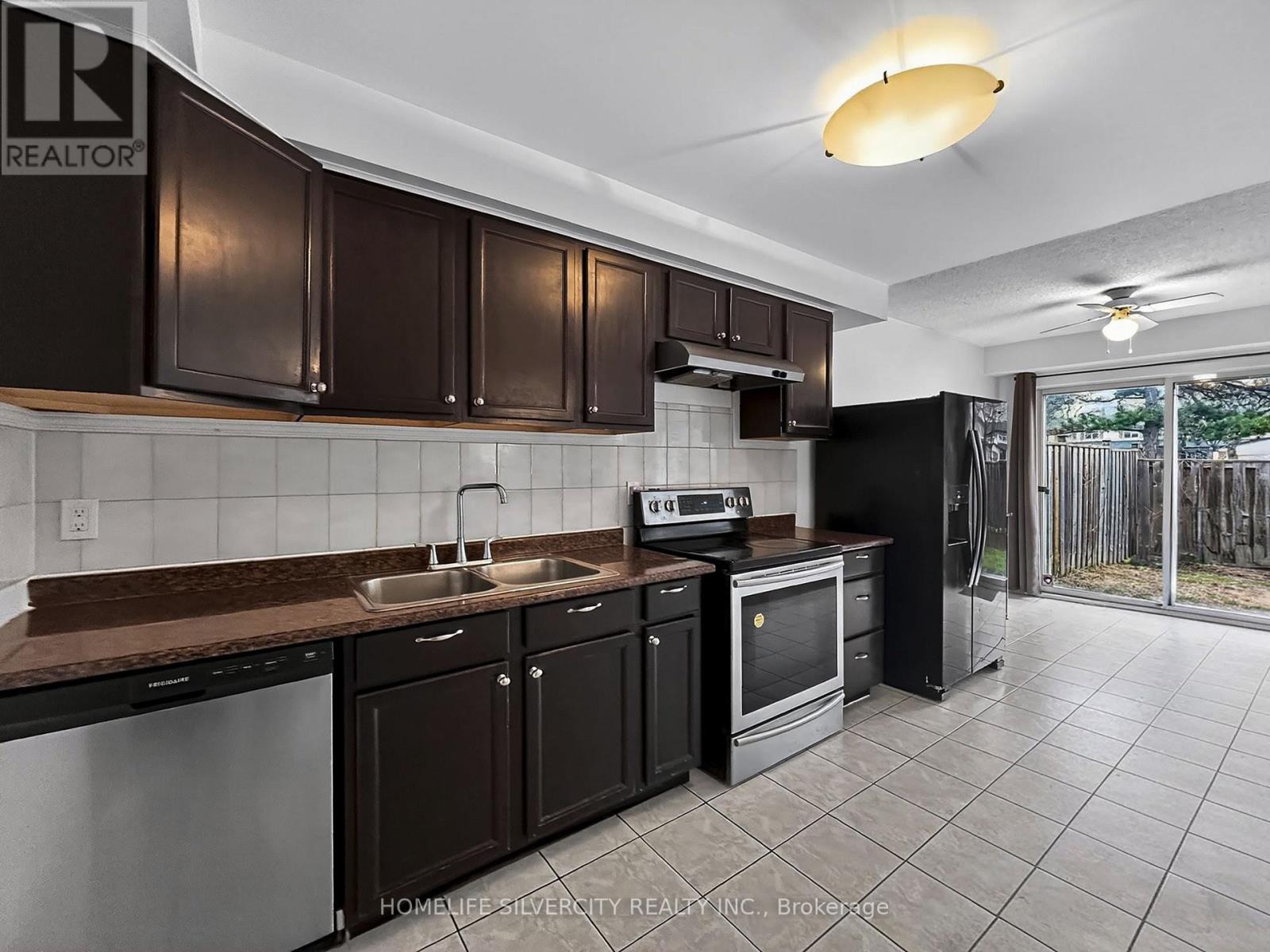 46 VODDEN COURT, Brampton (Brampton North), Ontario, L6V2V7 — Photo 8