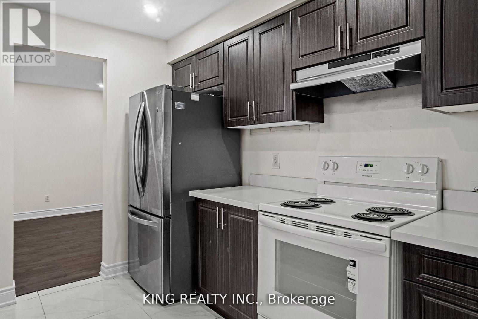 16 WIMBLEDON COURT, Brampton (Brampton North), Ontario, L6V2S4 — Photo 15