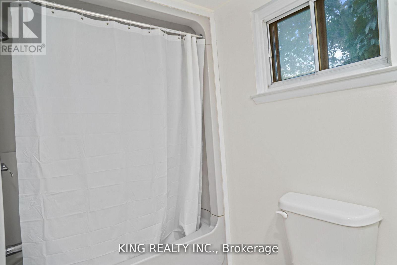 16 WIMBLEDON COURT, Brampton (Brampton North), Ontario, L6V2S4 — Photo 26