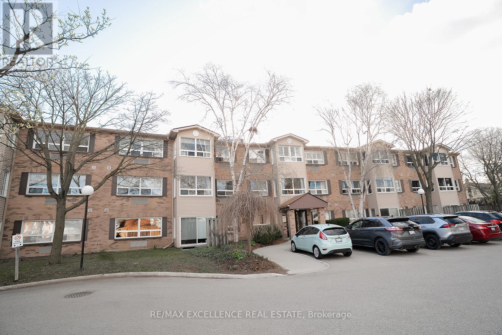 307 - 30 HUGO CRESCENT, Kitchener, Ontario, N2M3Z2 — Photo 2