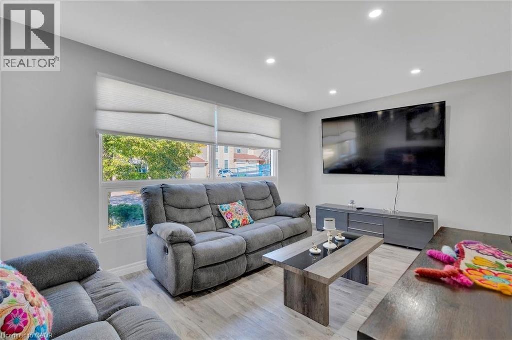 168 SILVER ASPEN Crescent, Kitchener, Ontario, N2N1J1 — Photo 10