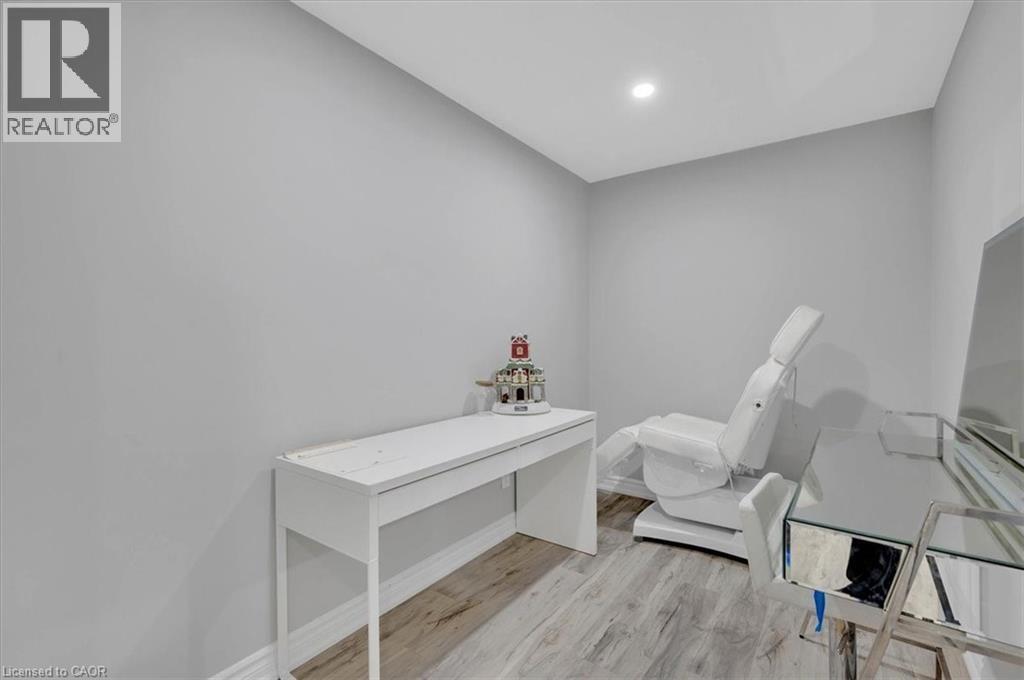 168 SILVER ASPEN Crescent, Kitchener, Ontario, N2N1J1 — Photo 20