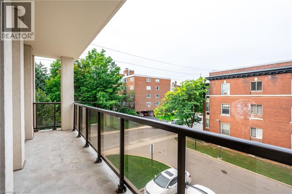 90 CHARLTON Avenue W Unit# 308, Hamilton, Ontario, L8P0B4 — Photo 13