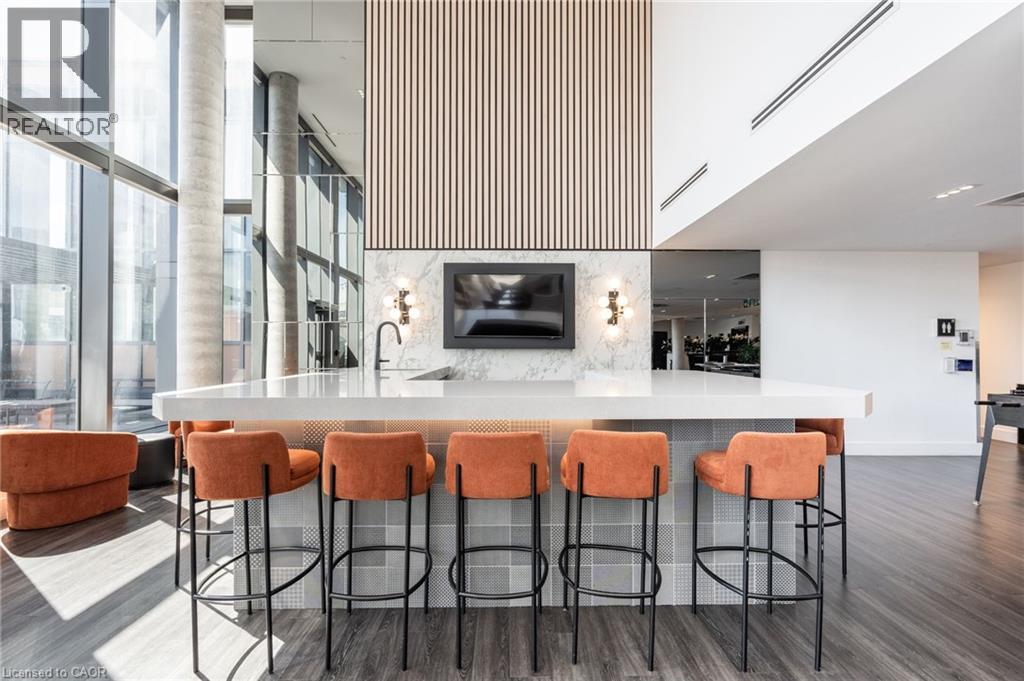 15 WELLINGTON Street S Unit# 1102, Kitchener, Ontario, N2G0E4 — Photo 37