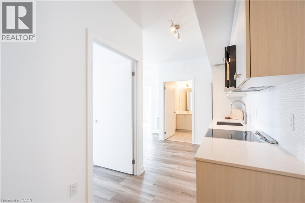 15 WELLINGTON Street S Unit# 1102, Kitchener, Ontario, N2G0E4 — Photo 6