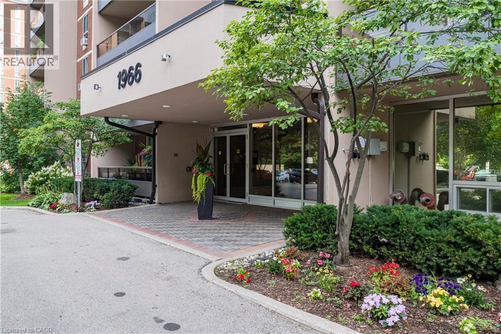 1966 MAIN Street W Unit# 1102, Hamilton, Ontario, L8S1J6 — Photo 44