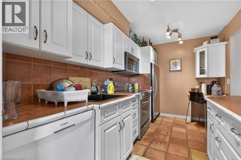 1966 MAIN Street W Unit# 1102, Hamilton, Ontario, L8S1J6 — Photo 8