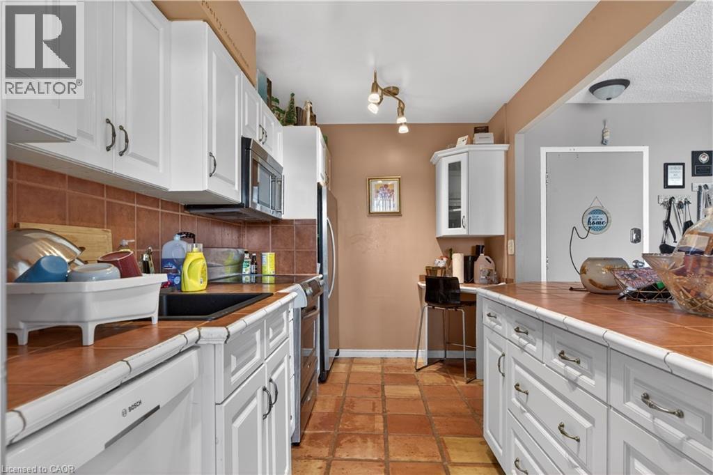 1966 MAIN Street W Unit# 1102, Hamilton, Ontario, L8S1J6 — Photo 9