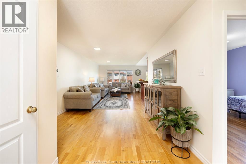1024 NORTH TALBOT, Windsor, Ontario, N9G2S3 — Photo 8