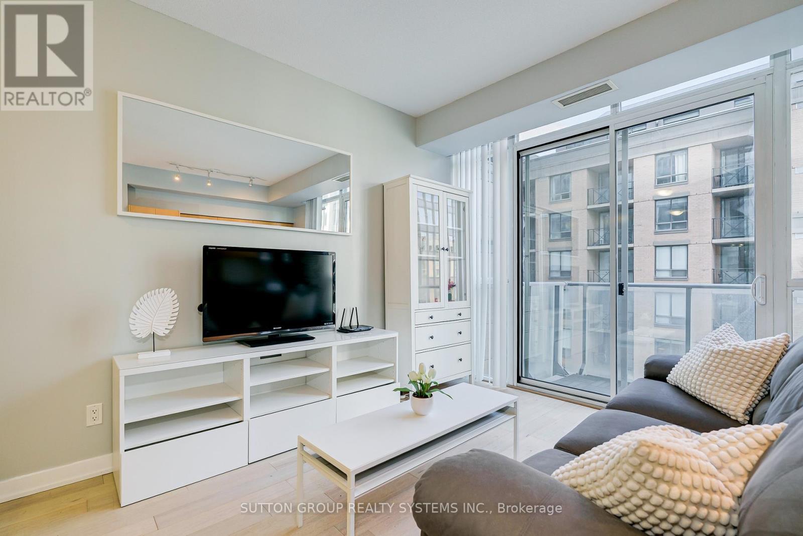 1307 - 126 SIMCOE STREET, Toronto (Waterfront Communities), Ontario, M5H4E6 — Photo 10