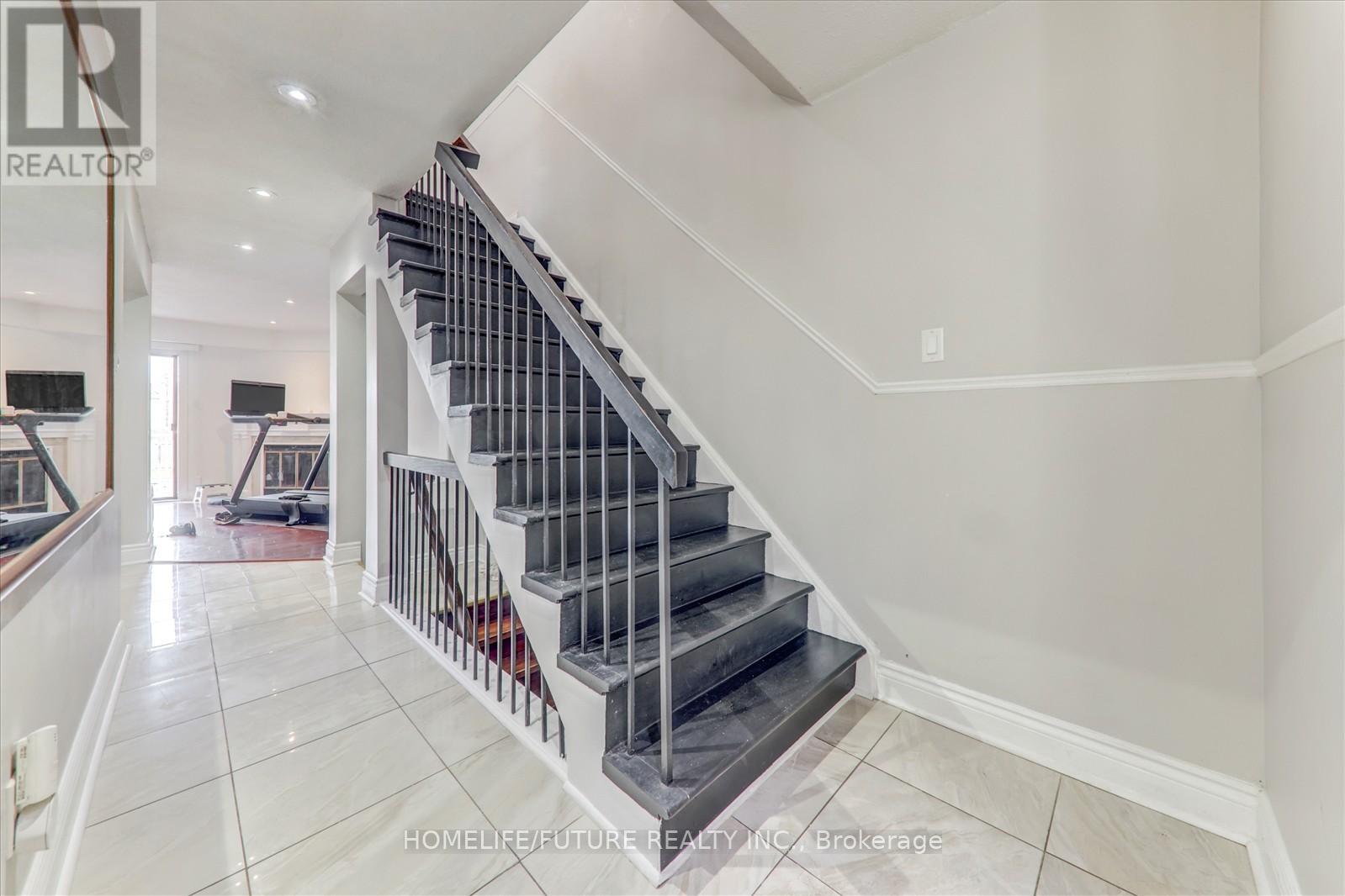 290 BRAYMORE BOULEVARD, Toronto (Rouge), Ontario, M1B2H4 — Photo 7