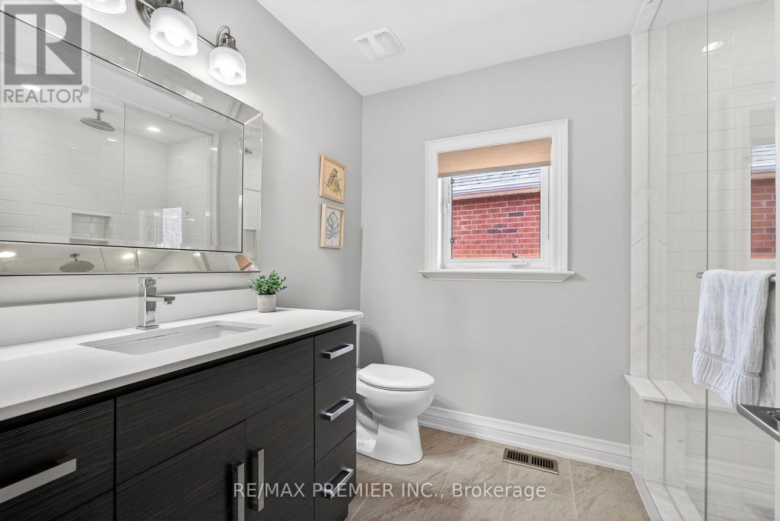 38 HELMSDALE AVENUE, Vaughan (Maple), Ontario, L6A2G5 — Photo 36