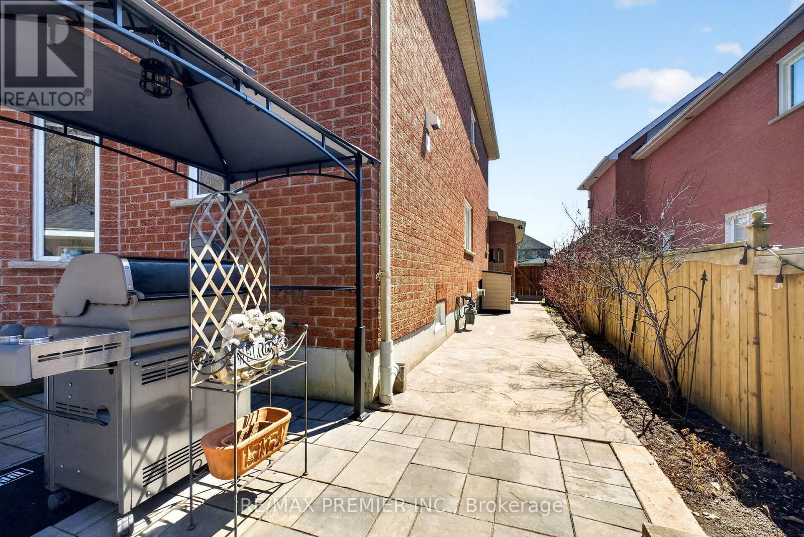 38 HELMSDALE AVENUE, Vaughan (Maple), Ontario, L6A2G5 — Photo 48