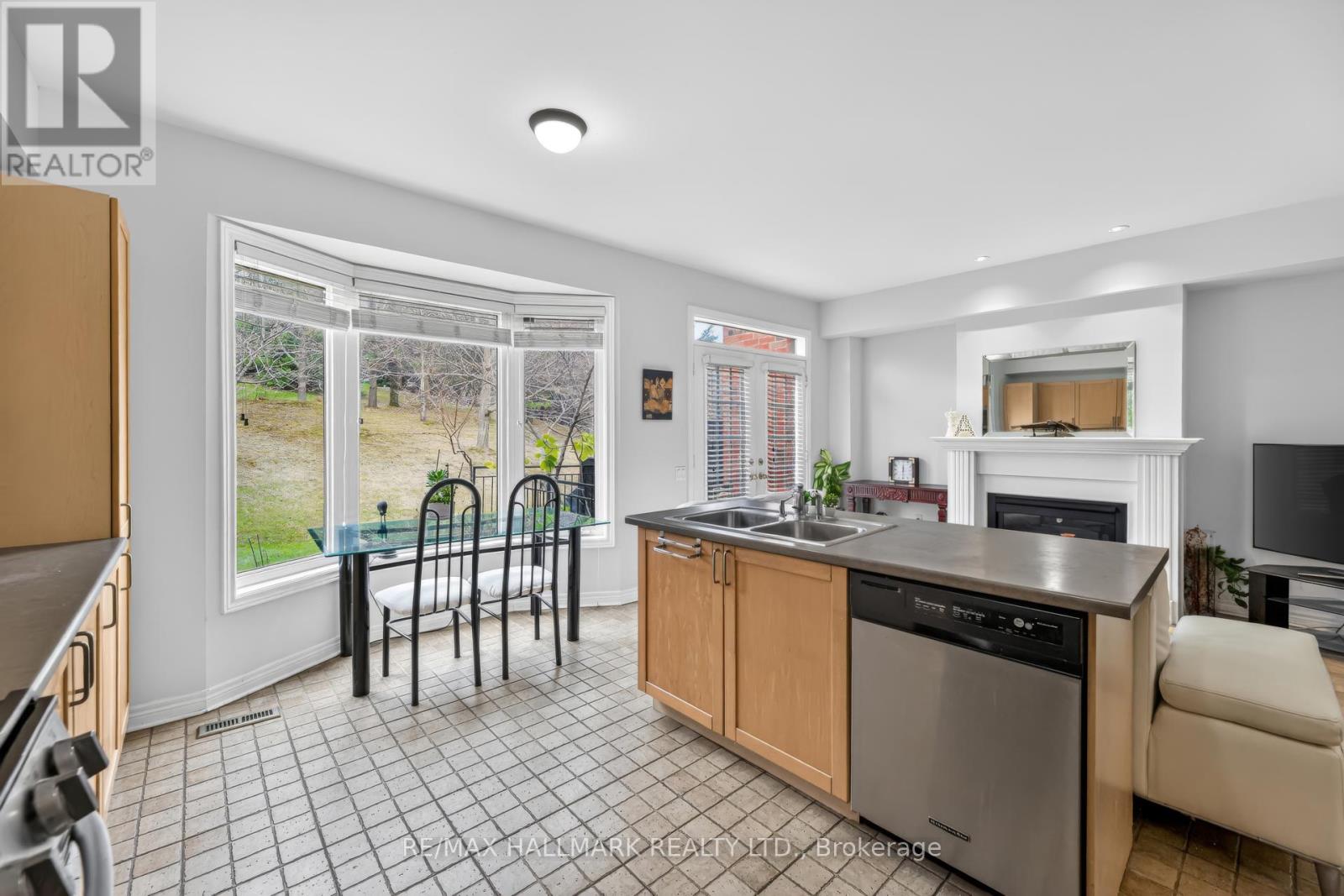 76 WESTBURY COURT, Richmond Hill (Westbrook), Ontario, L4S2L2 — Photo 17