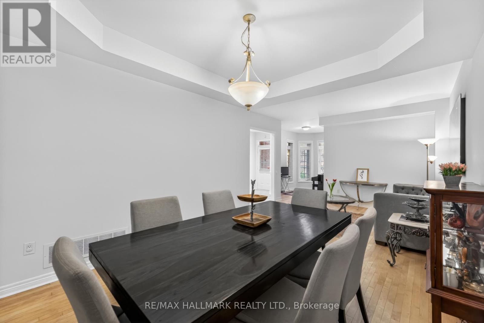 76 WESTBURY COURT, Richmond Hill (Westbrook), Ontario, L4S2L2 — Photo 8